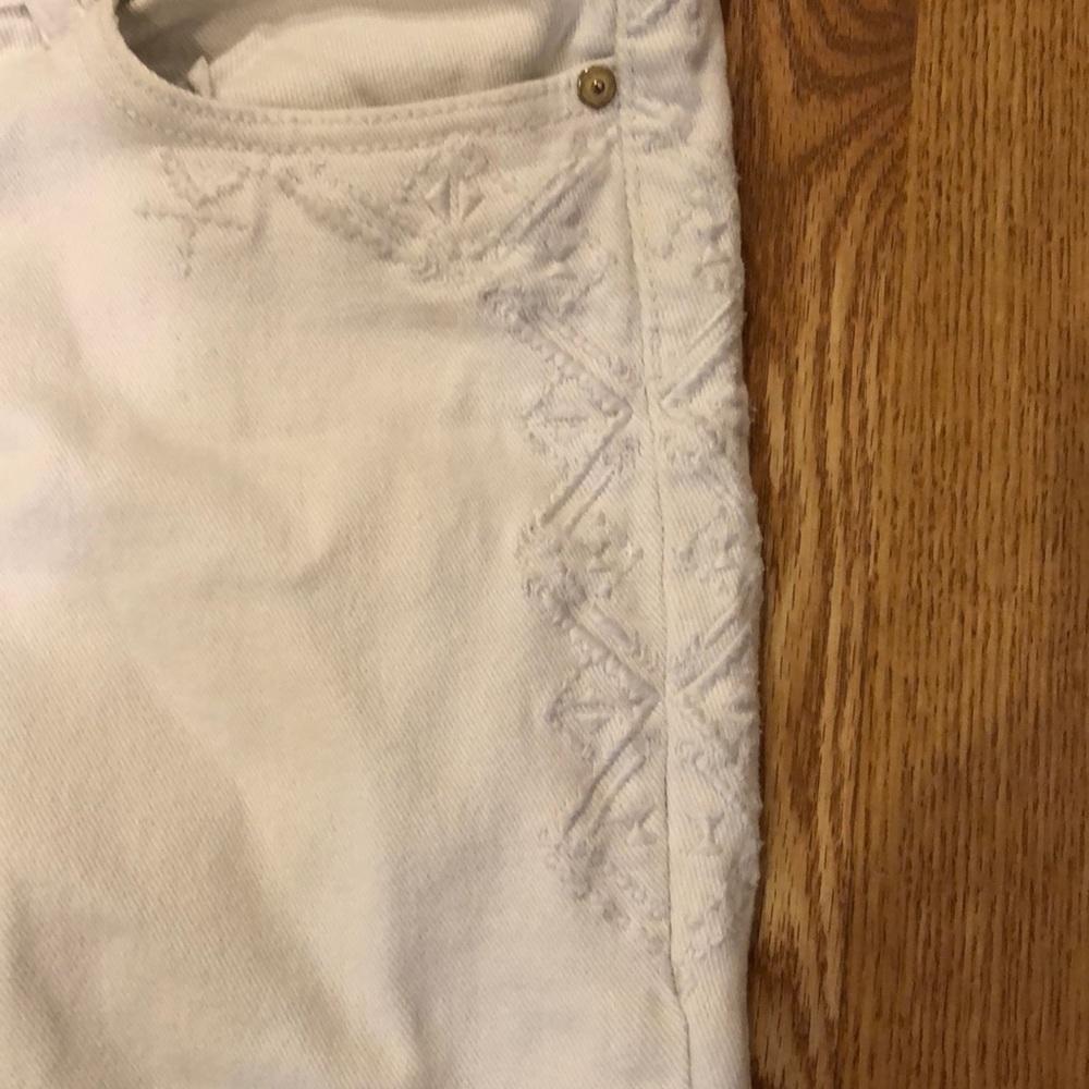 Indigo Rein white skinny jeans! - Picture 2 of 4
